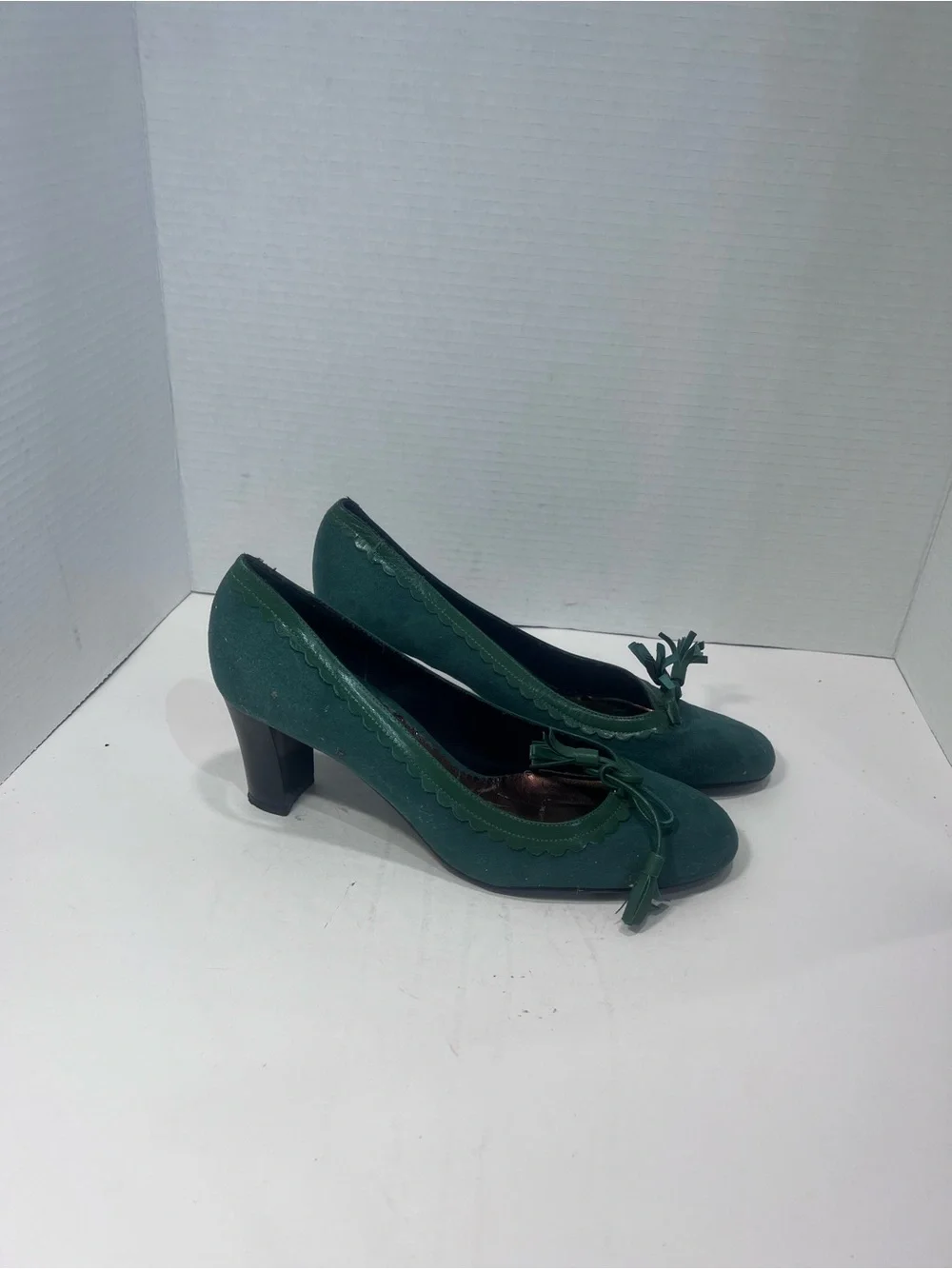 Green Suede Mid-Heel Pumps with Tassel Detail
